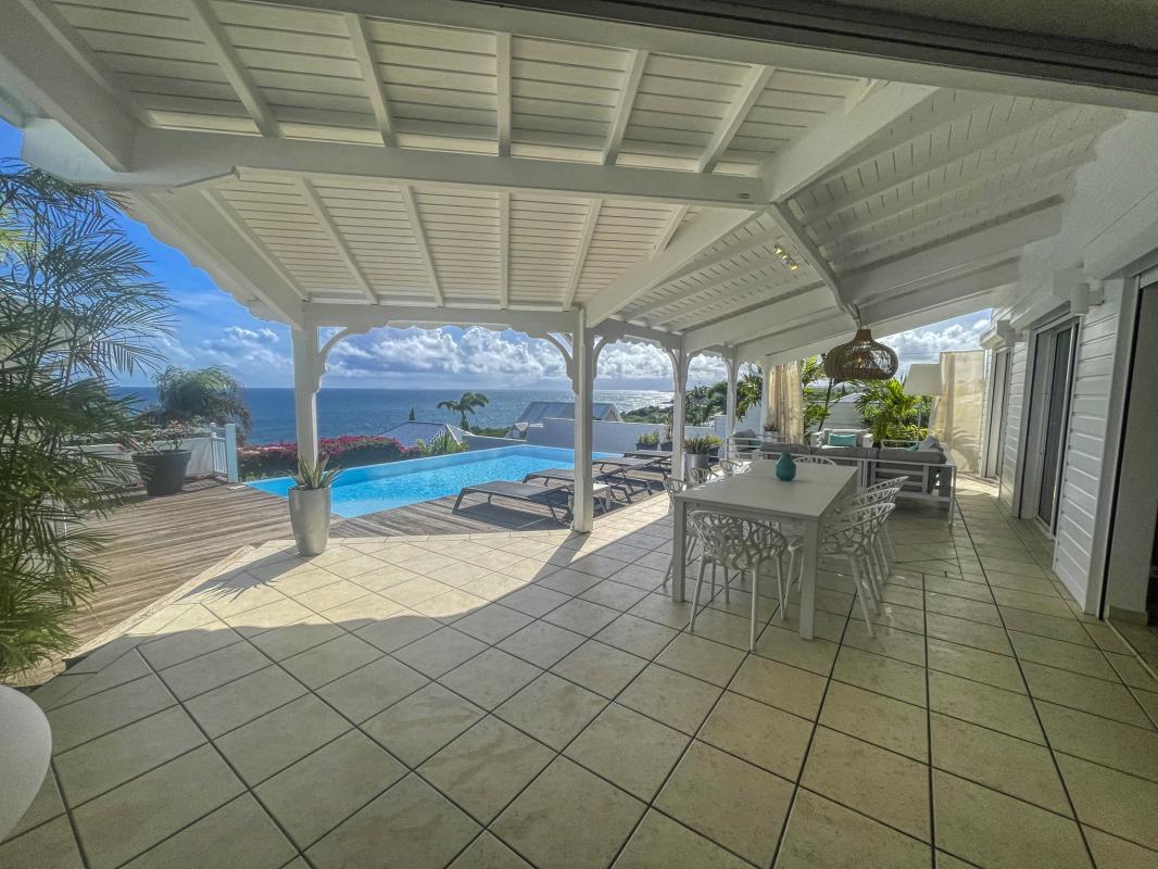7.Location villa piscine vue mer Ste Anne Guadeloupe_Terrasse